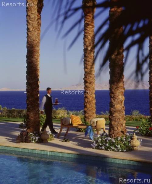 Four Seasons Resort 2